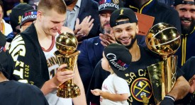 尼克斯签约前火箭后卫，上赛季他在老鹰表现平稳？